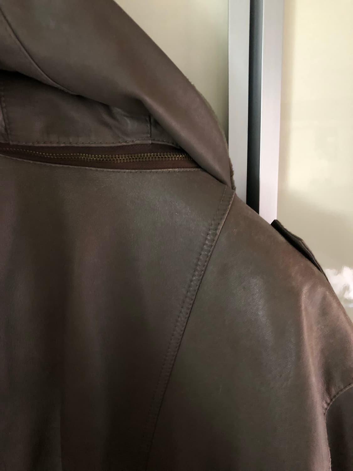 이탈리아 브라운 레더 후드 봄버자켓 상품이미지9