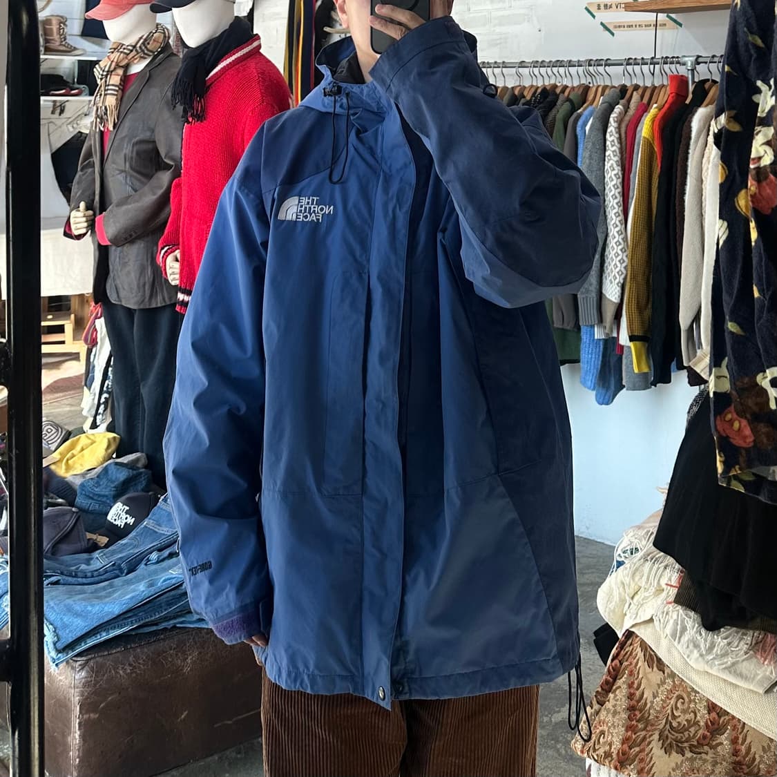 (착용컷) 노스페이스 고어텍스 아웃도어 후드 자켓 (남성용 115) 상품이미지3