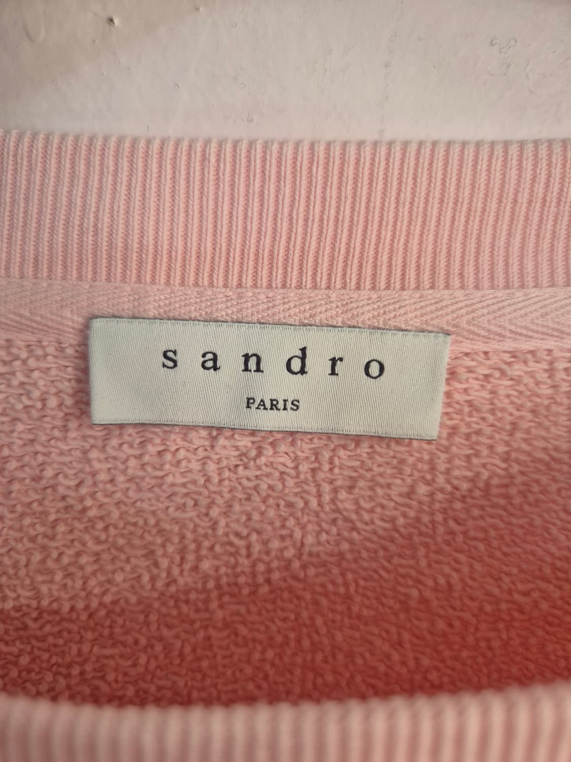 산드로 핑크 그라데이션 맨투맨 티셔츠 상품이미지9