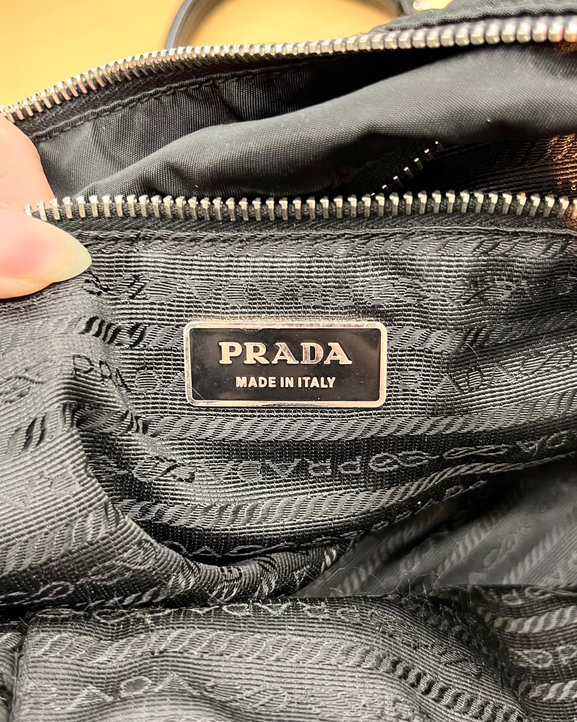 프라다 블랙 퀼티드 나일론 체인 숄더백 상품이미지8