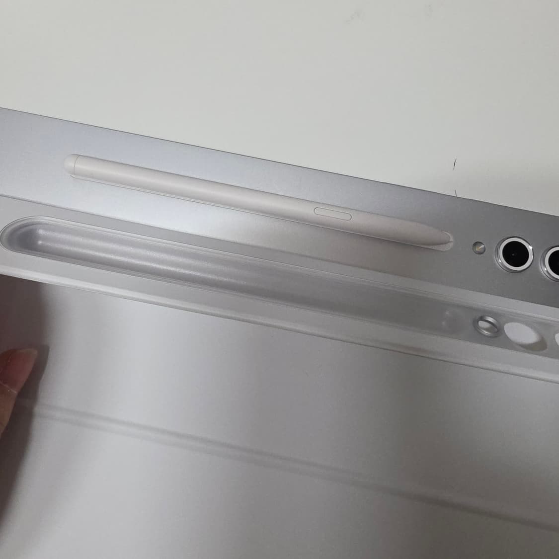 갤럭시탭 S10 울트라 1tb wifi+ 정품키보드북케이스 상품이미지3