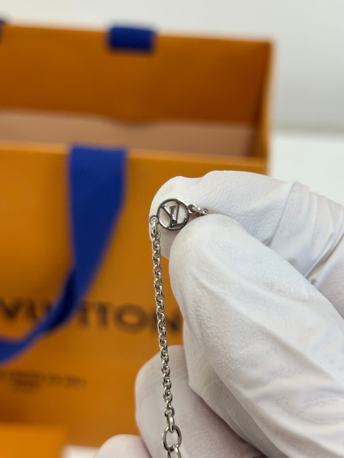 A+ / 루이비통 V 에센셜 브레이슬릿 실버 풀구성 상품이미지4