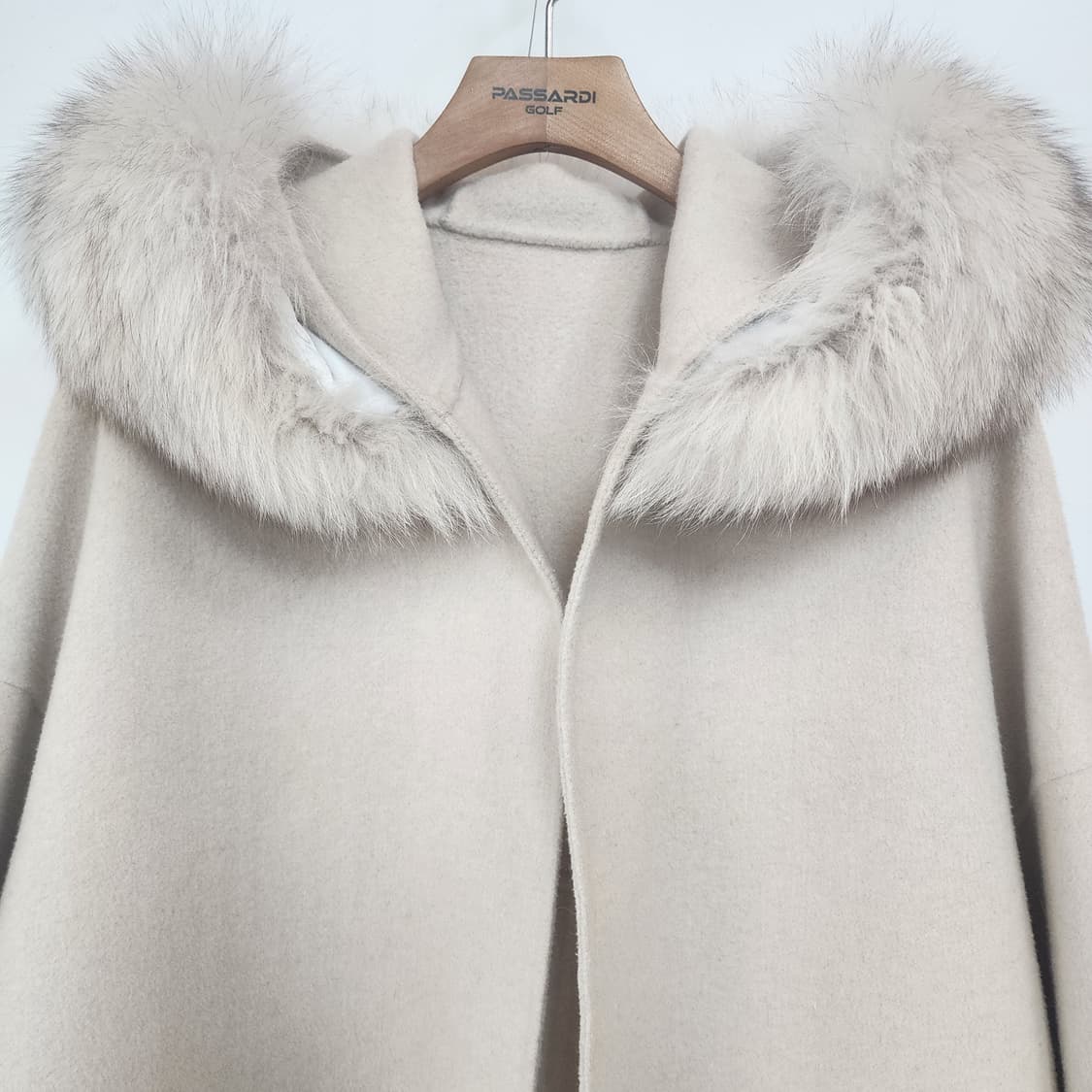 명품 퍼 후드 핸드메이드 코트 아이보리 상품이미지2