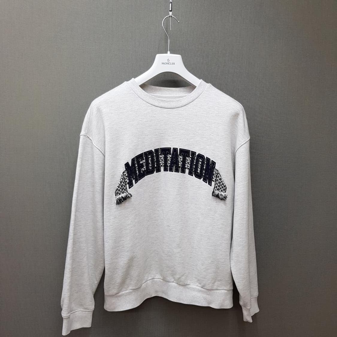 한섬 타임 2022 레터링 그래픽 맨투맨 95사이즈 상품이미지1