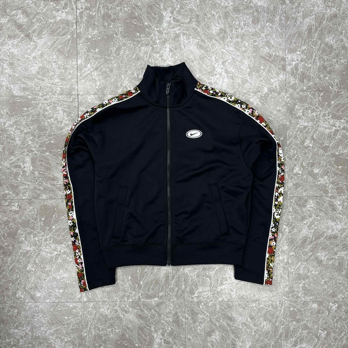 나이키 솔로 스우시 신형 세미크롭 걸즈 트랙탑 희귀져지(85) 상품이미지2