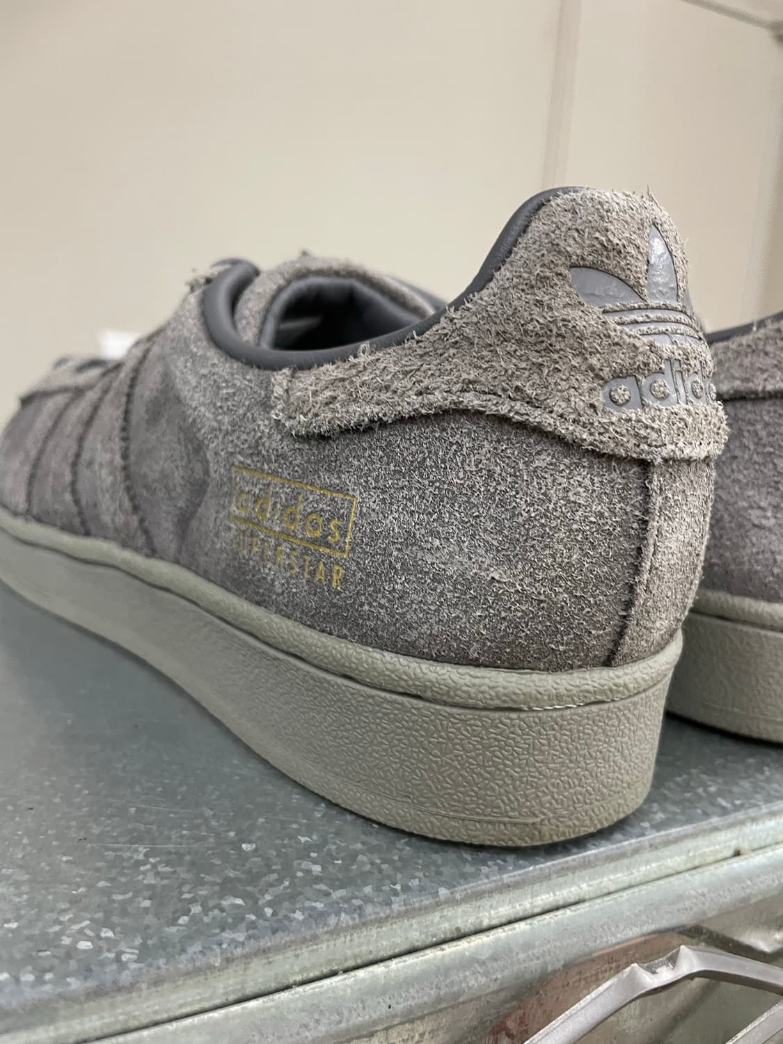 아디다스 슈퍼스타 그레이 유틸리티 블랙 260 상품이미지7