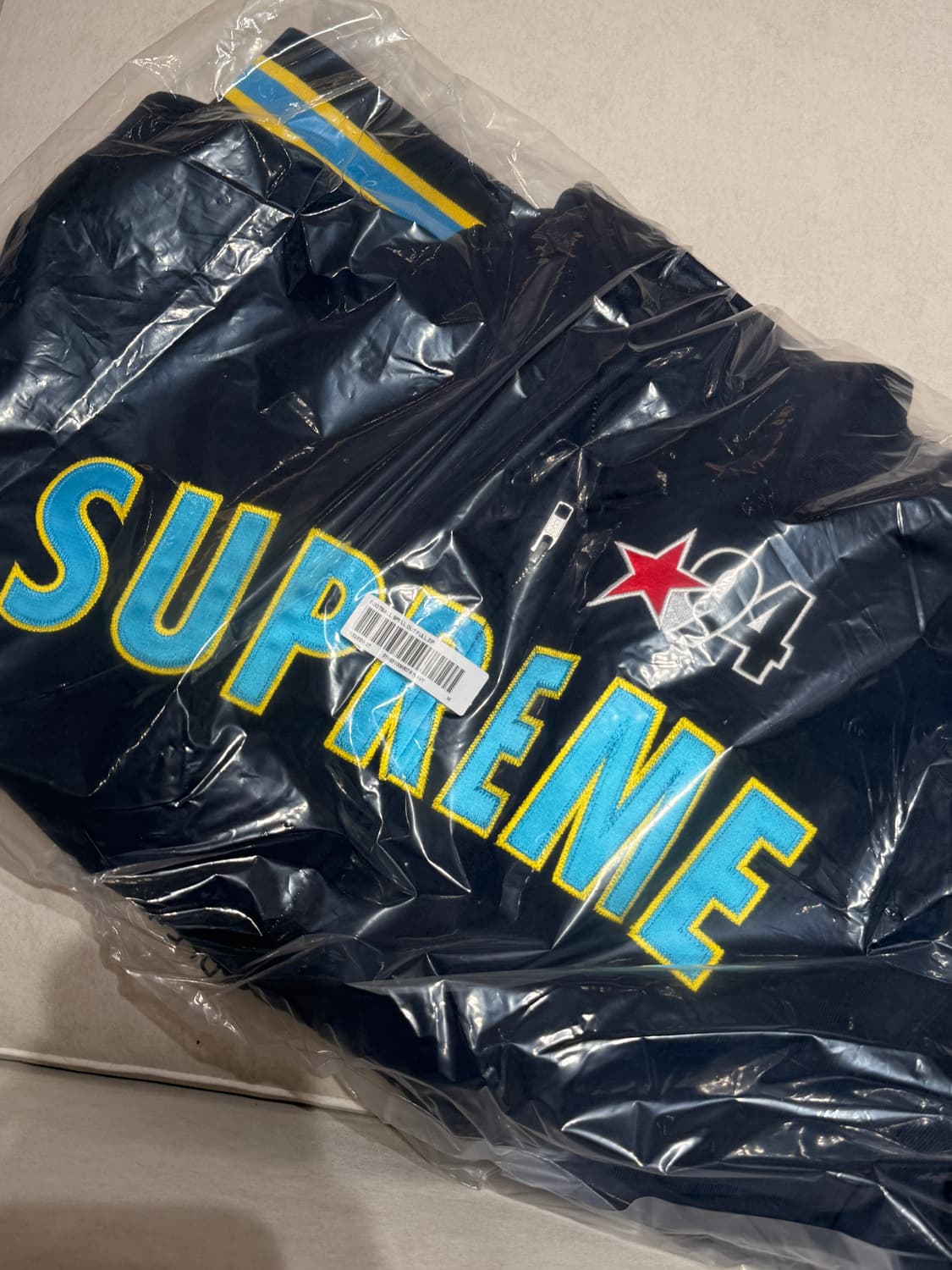 새상품) 슈프림 마스코트 집업 스웨트셔츠 네이비 상품이미지2