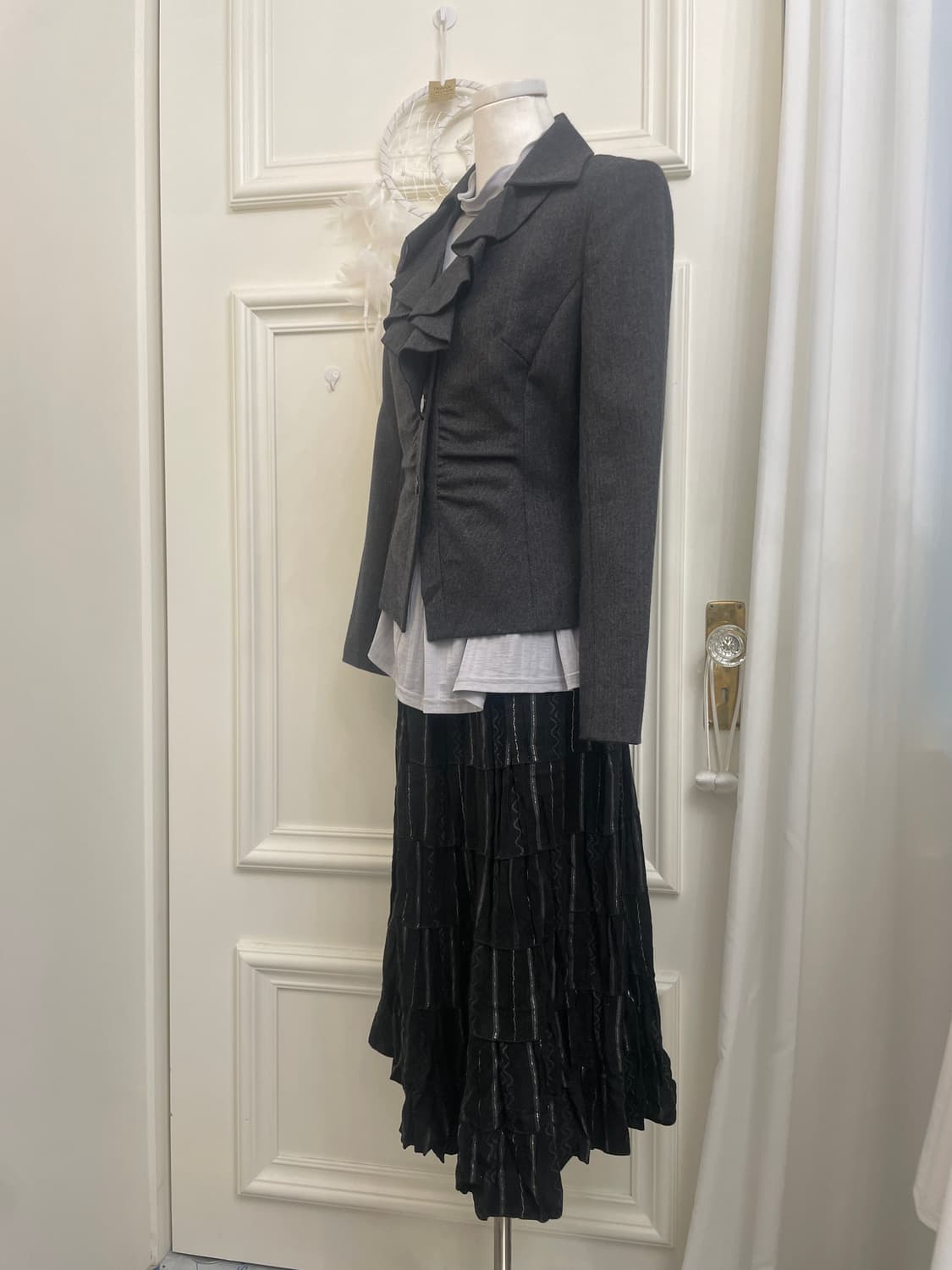 dark gray wool shirring ruffle jacket 상품이미지3