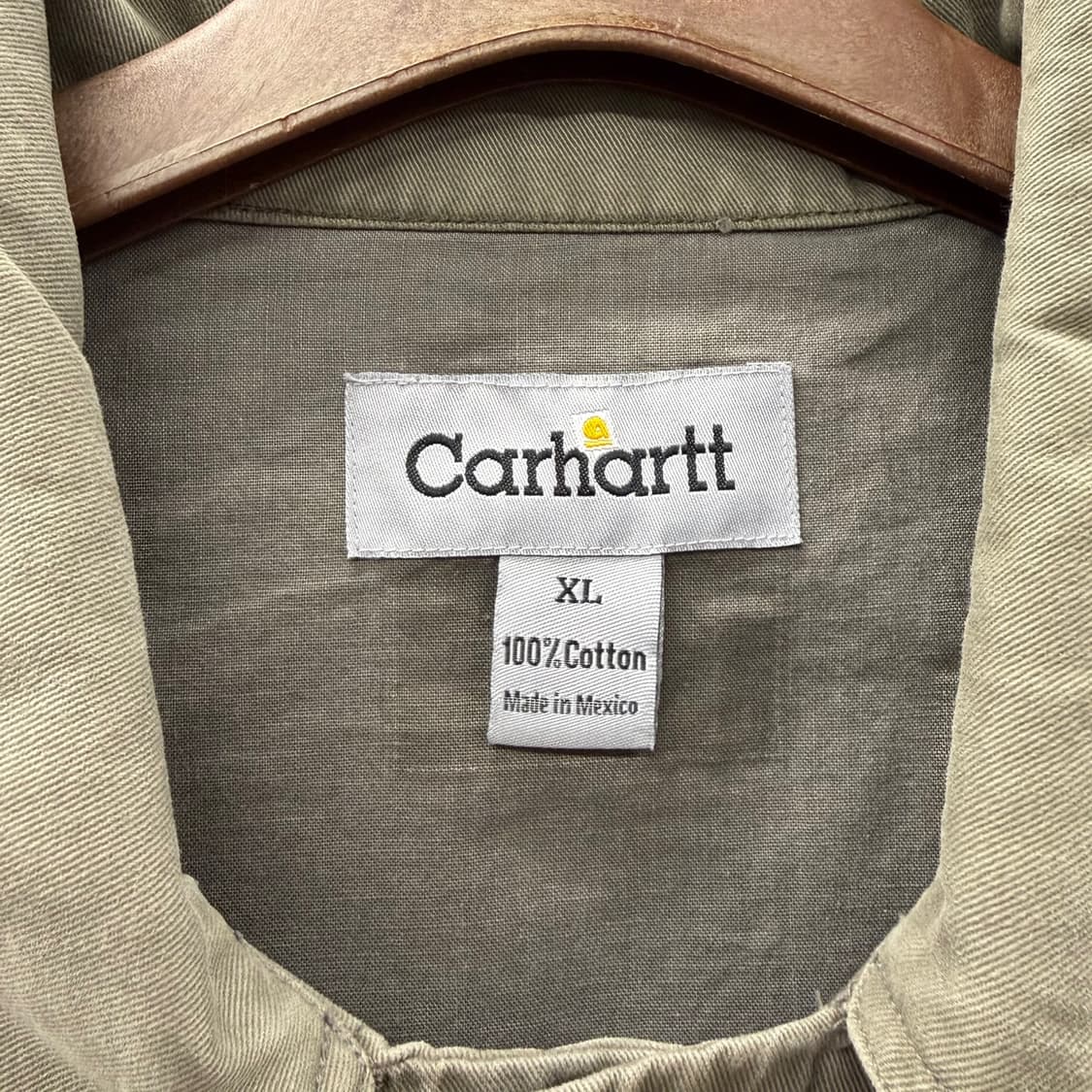 칼하트 밀리터리 라이트 워크자켓 어깨견장 플랩포켓 디테일 상품이미지8