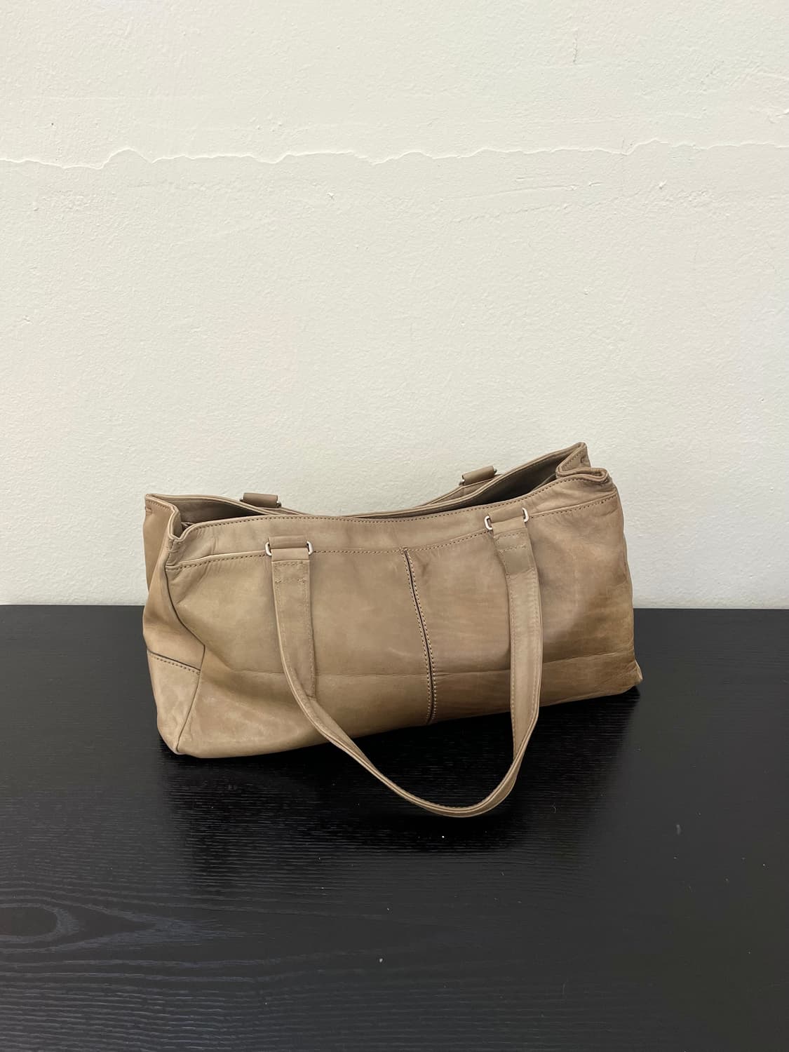 마가렛호웰 소가죽 숄더백 상품이미지7