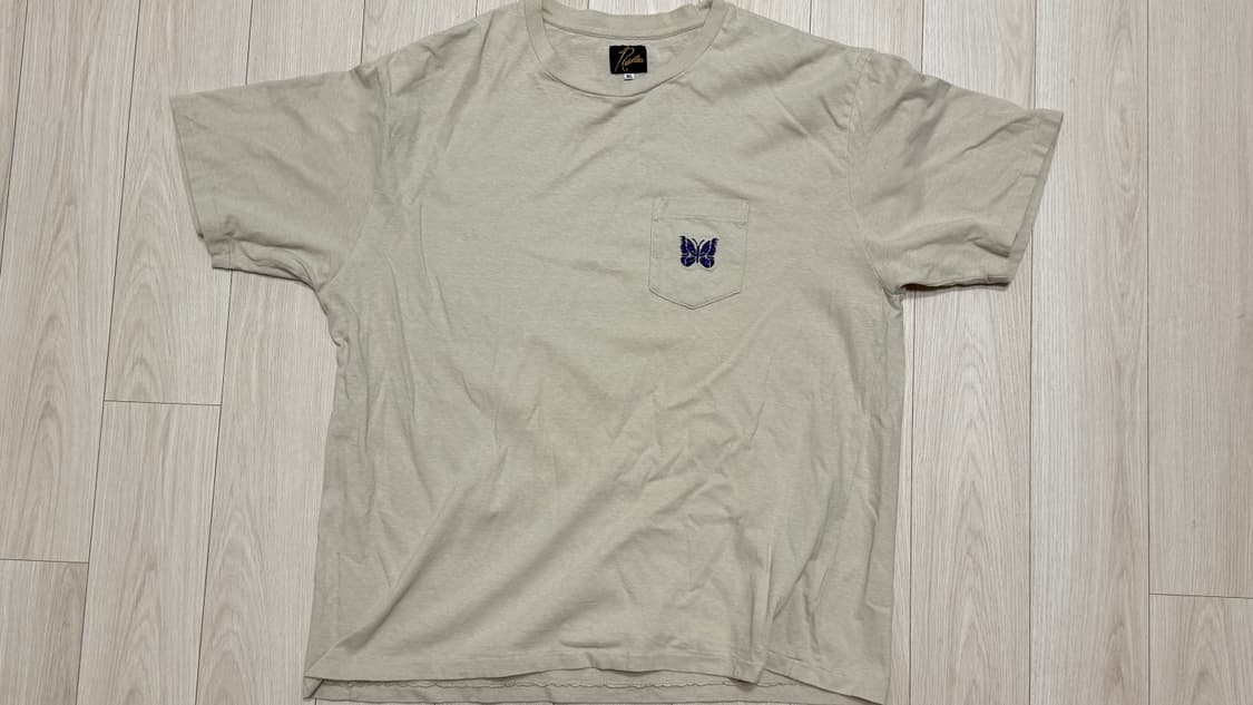 니들스 베이지 반팔 상품이미지1