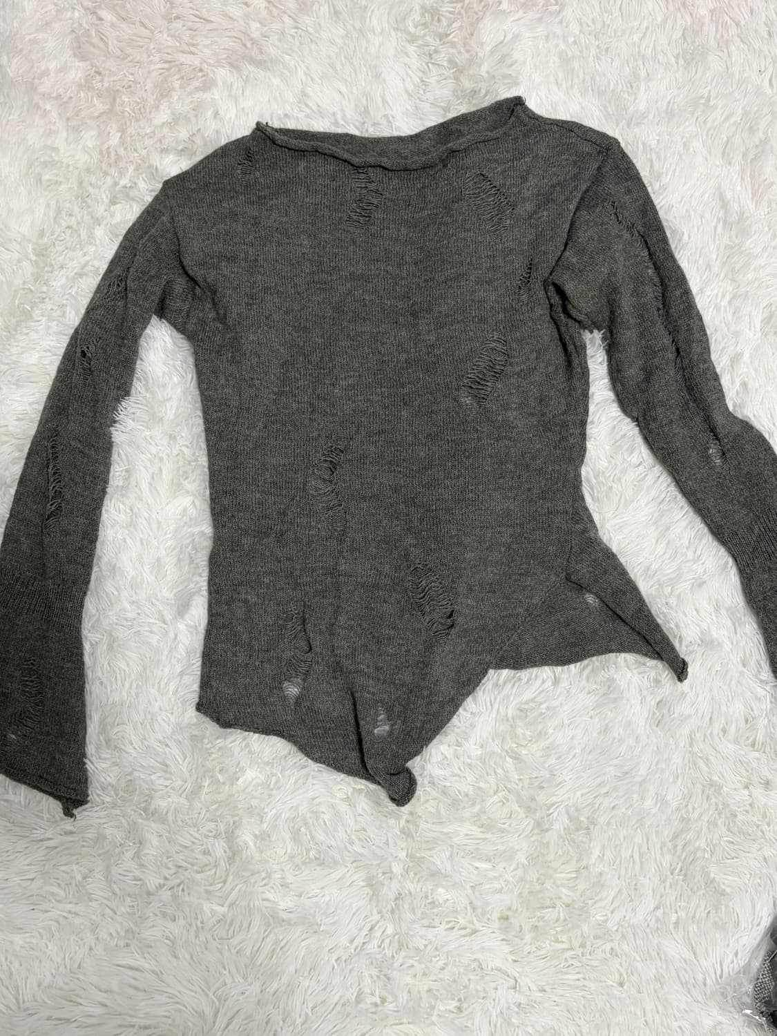 데미지 포인트 원숄더 니트 디테일 공겜여주 y2k 상품이미지2