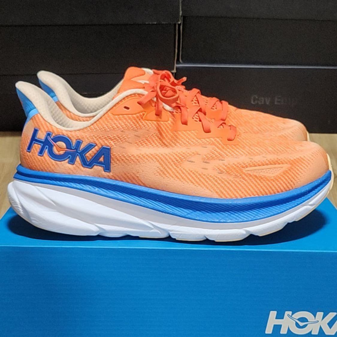 호카 275 클리프톤9 바이브란트 와이드 상품이미지3