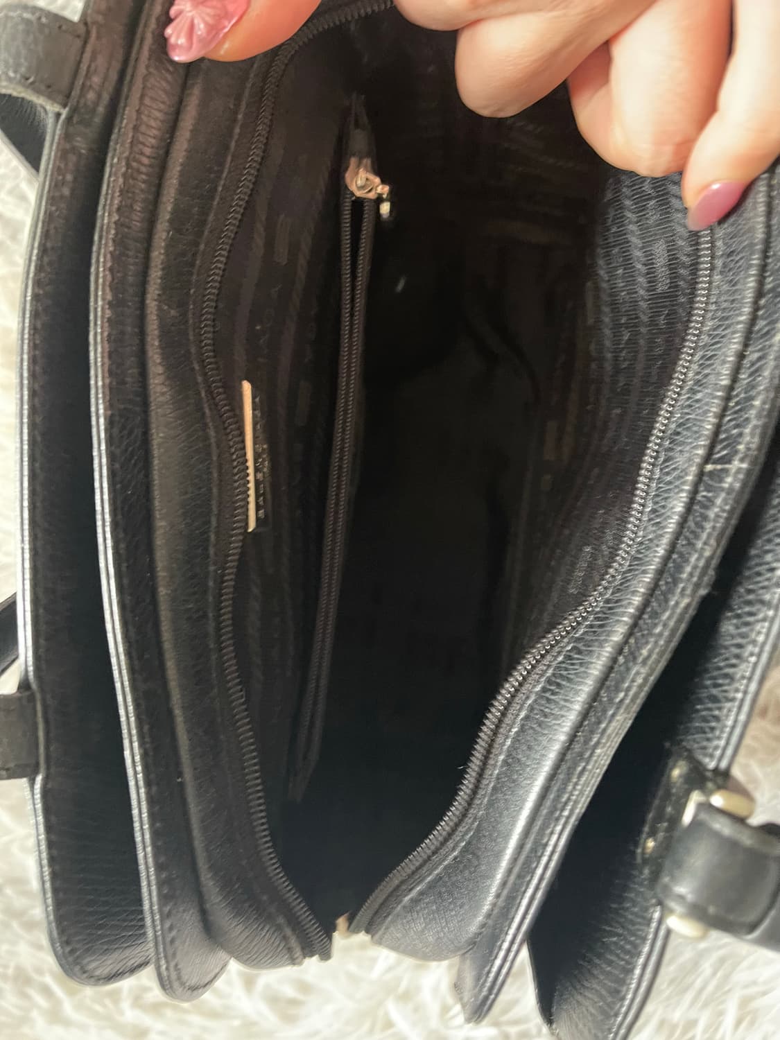 발렌시아가 블랙 빈티지 가죽 핸드백 상품이미지6