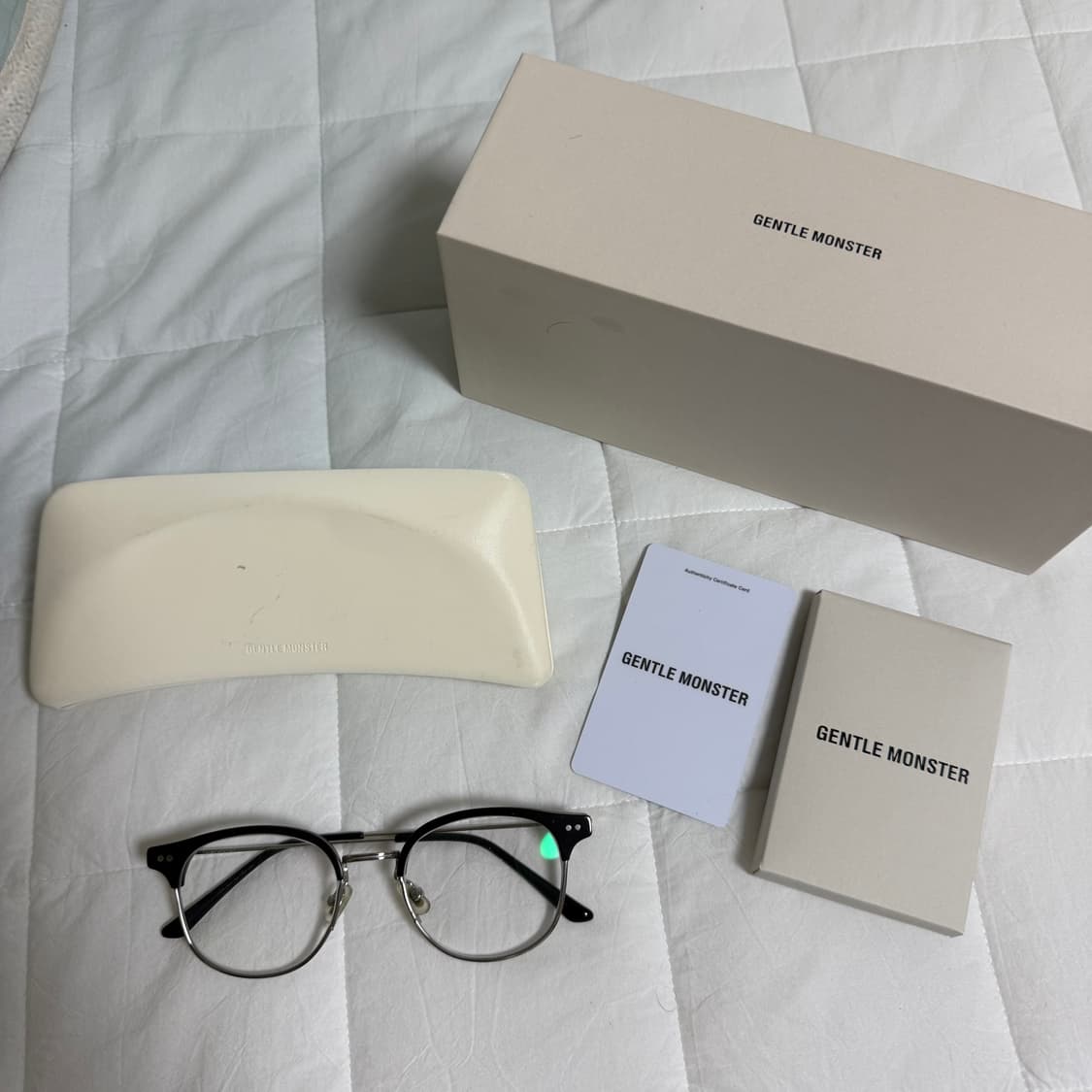 젠틀몬스터 알리오 01 상품이미지1