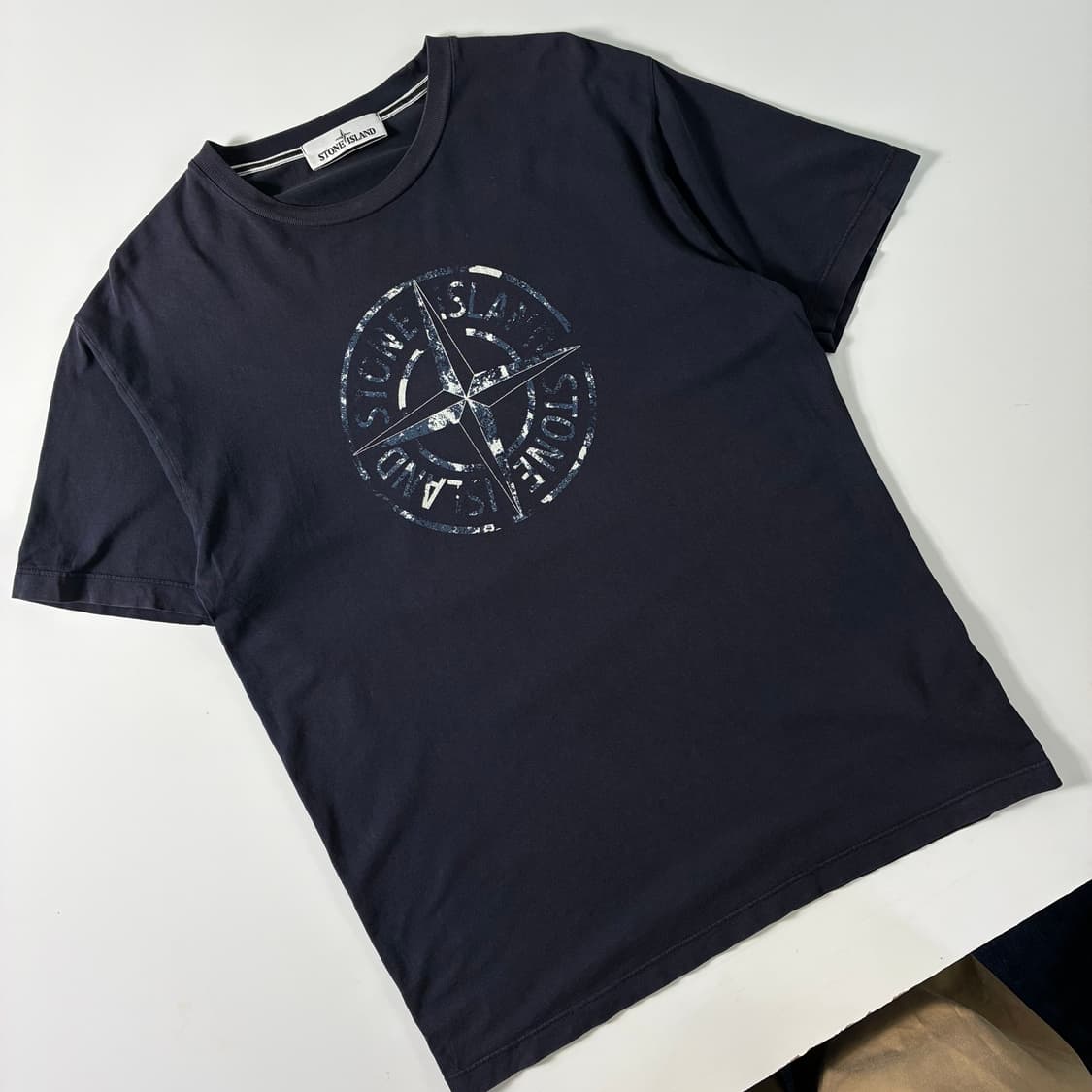 Stone island  스톤아일랜드 컴파스 로고 프린팅 네이비 반팔티  상품이미지2