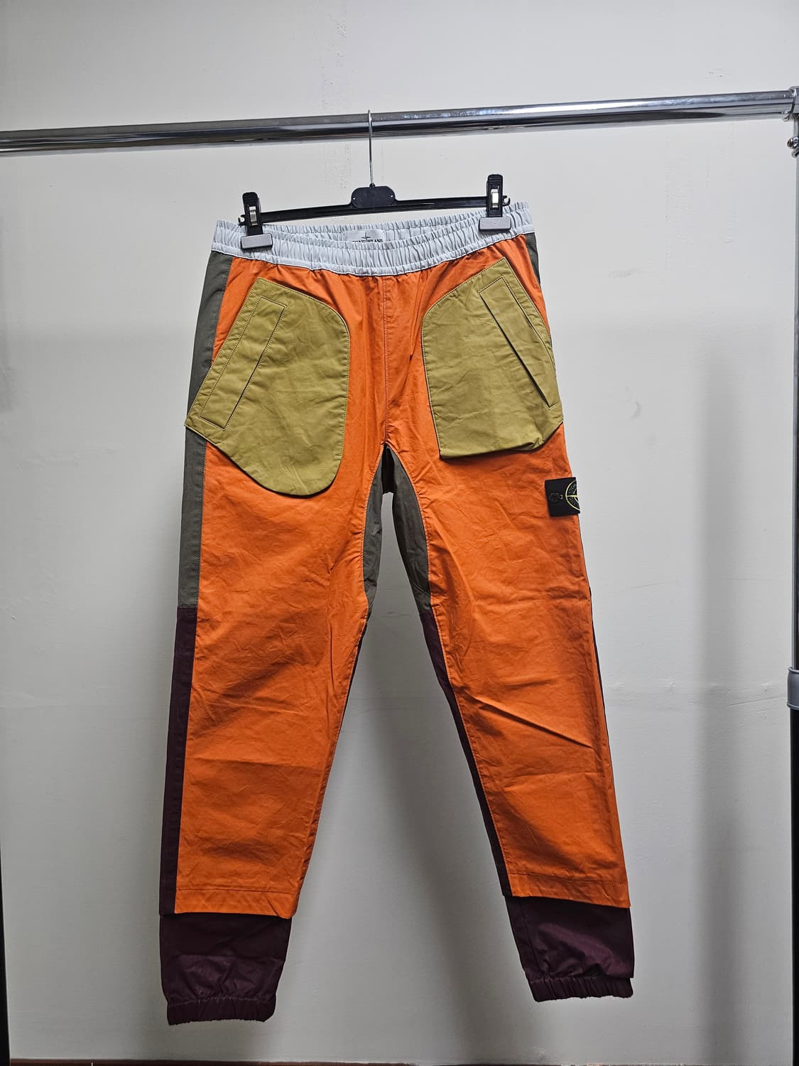 스톤아일랜드 텔라 멀티컬러 카고 팬츠 상품이미지1