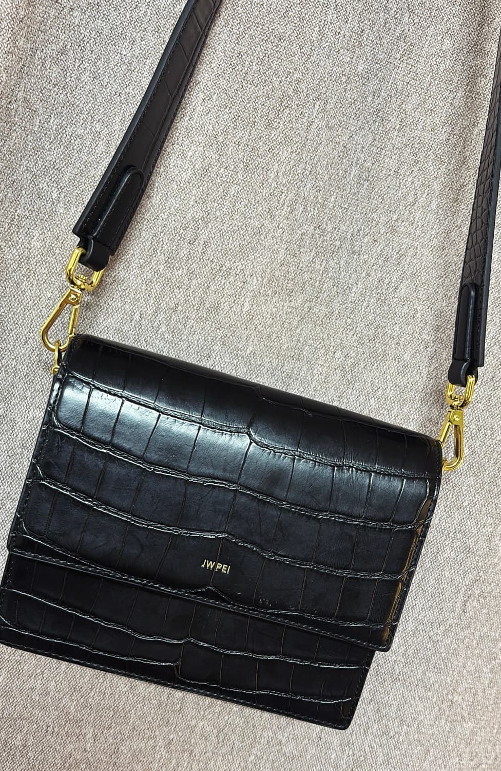JW PEI 블랙 크로커 미니 크로스백 상품이미지3