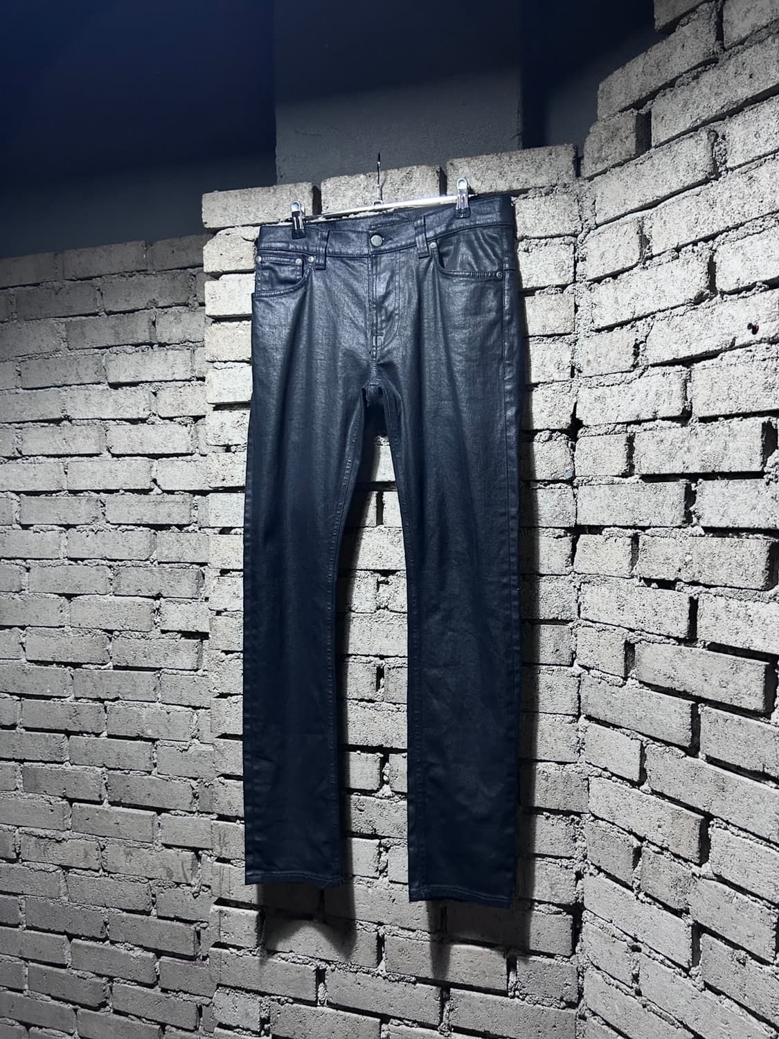 누디진 블랙 코팅 데님 팬츠 상품이미지5