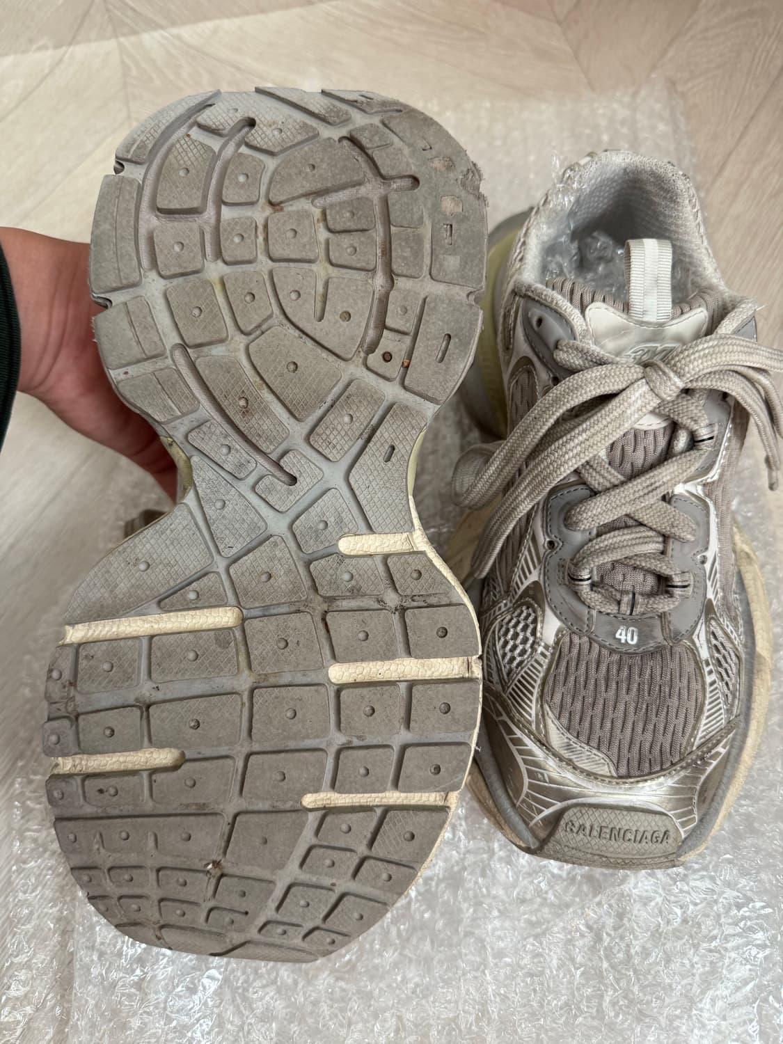 발렌시아가 3xl 에그쉘 40 270 상품이미지3