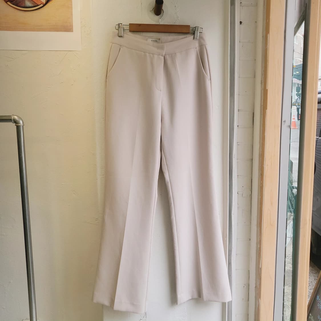 사방스판 크림 부츠컷 슬랙스 상품이미지1