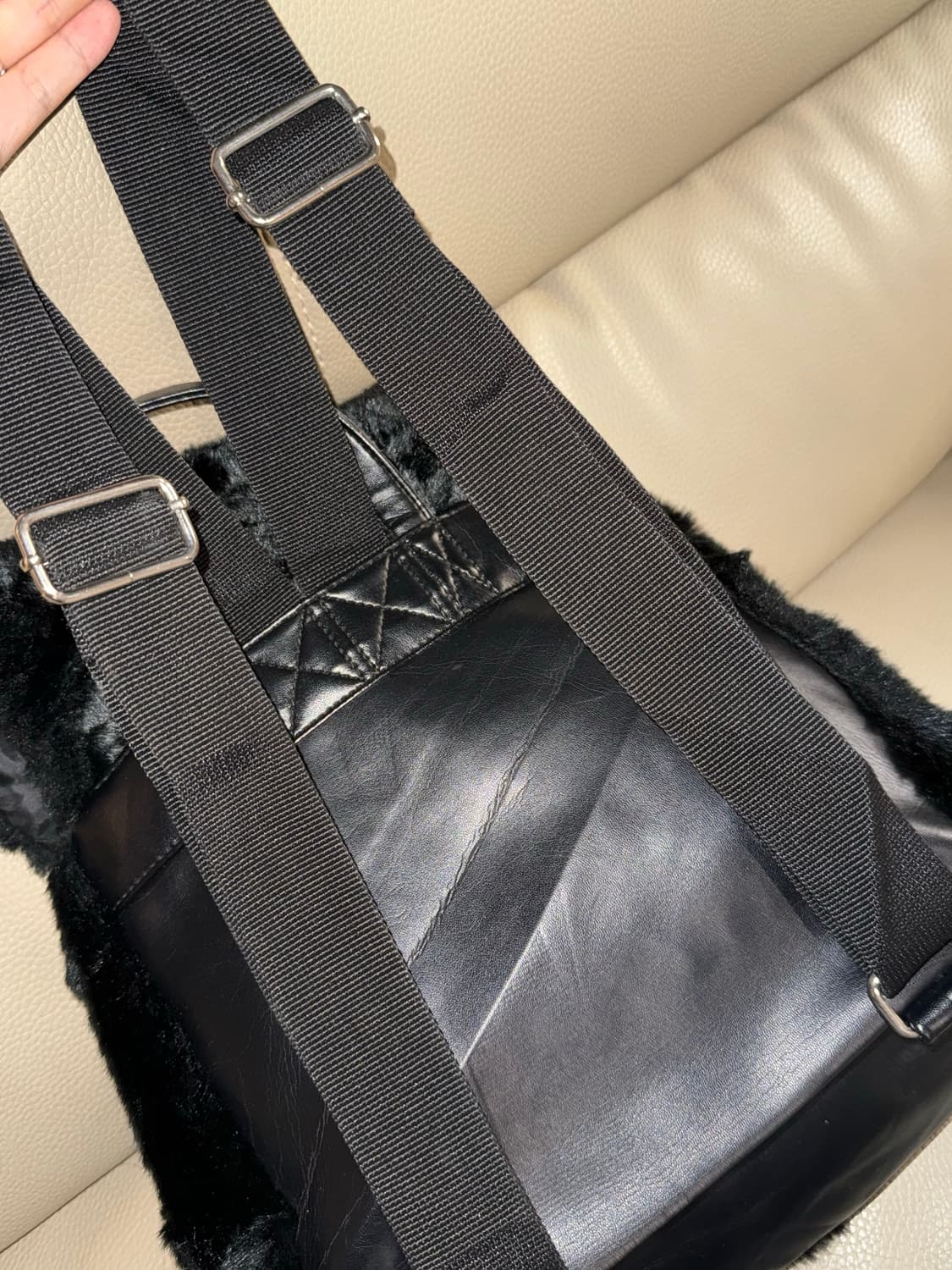 Ziddy lettering fur backpack 상품이미지5
