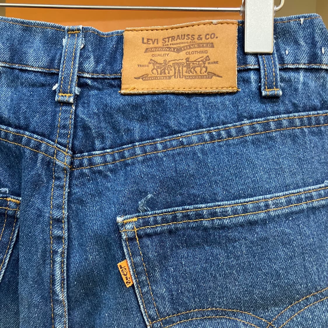 80s 리바이스 517 오렌지탭 데미지 부츠컷 데님팬츠  상품이미지2