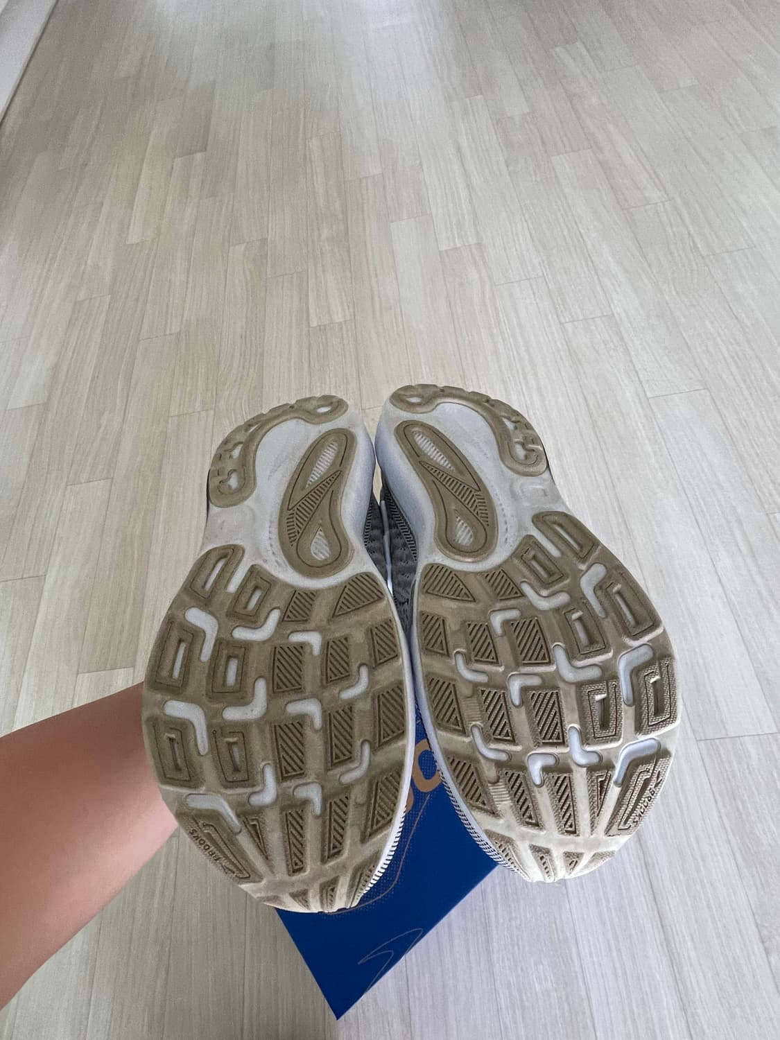 브룩스러닝 아드레날린gts24 260 상품이미지2