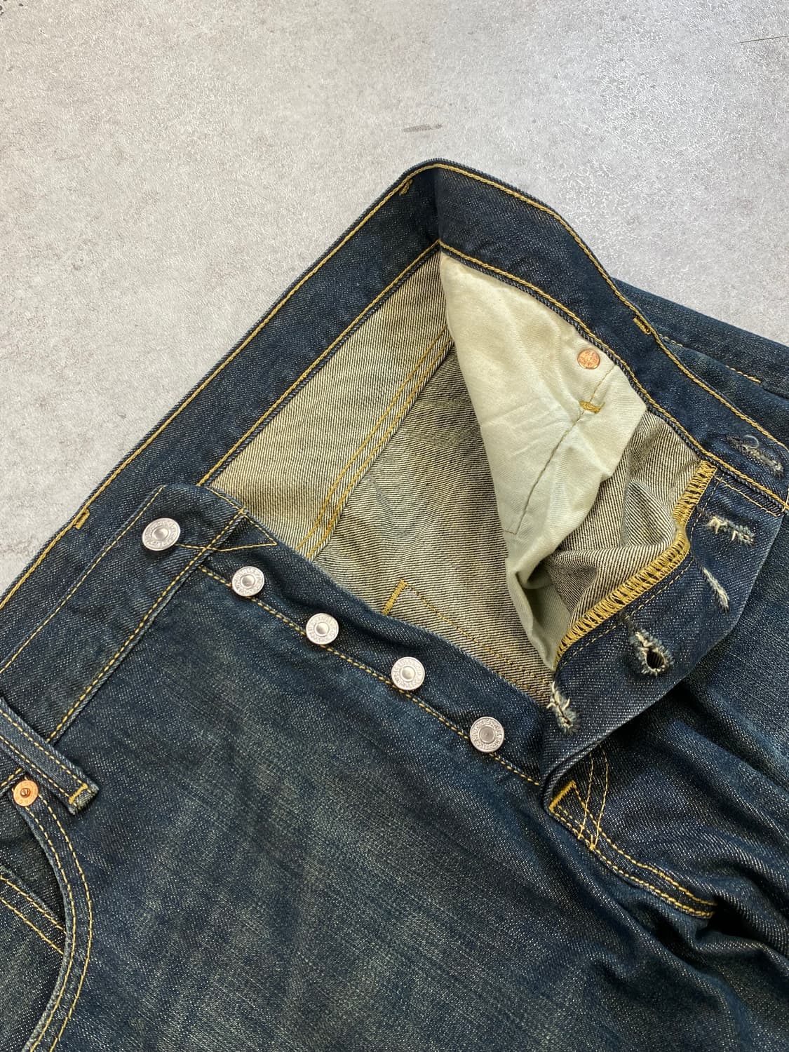 [36] Levi's 501 리바이스 레귤러 핏 데님팬츠 상품이미지7