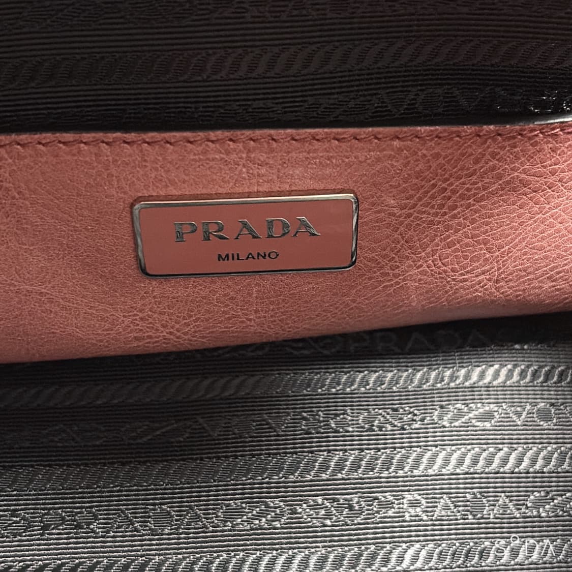 프라다 비텔로 다이노 사운드 락 사첼 토트백 상품이미지9
