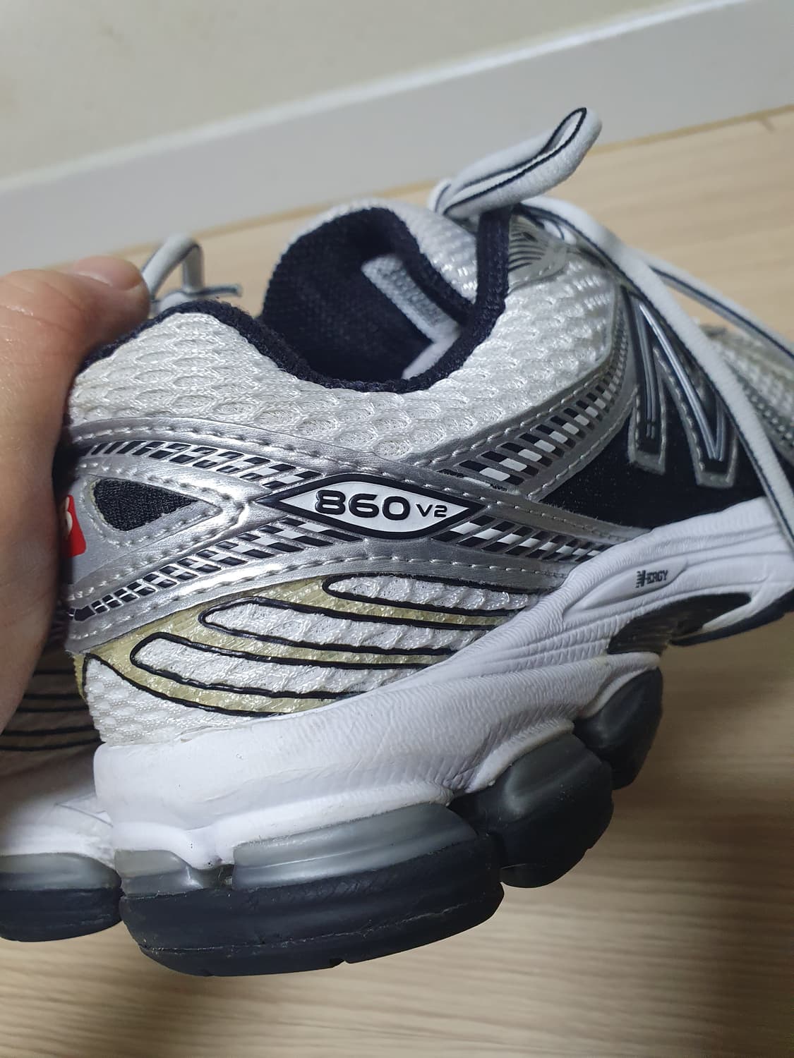 뉴발란스 860v2 운동화 240 상품이미지6