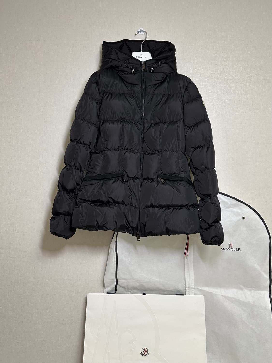 [3size] 24F/W 신상 몽클레어 아보체 쇼트 다운 패딩 자켓 상품이미지1