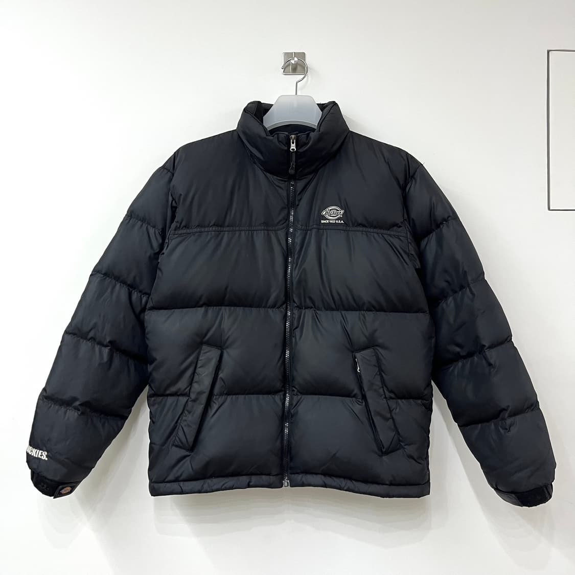 디키즈 자수로고 블랙 덕다운 푸퍼 패딩 자켓 상품이미지2