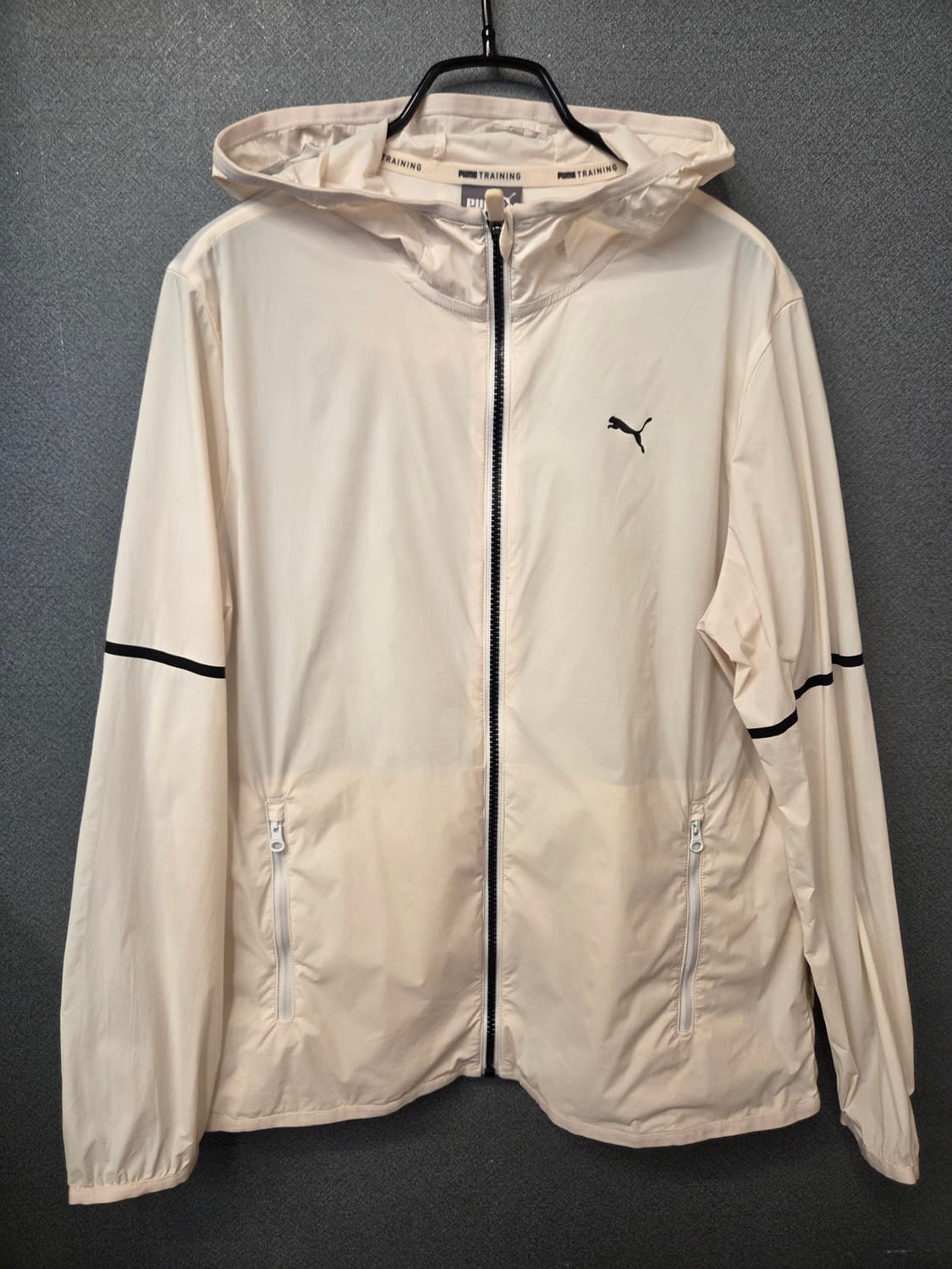 푸마 초경량바람막이  상품이미지1