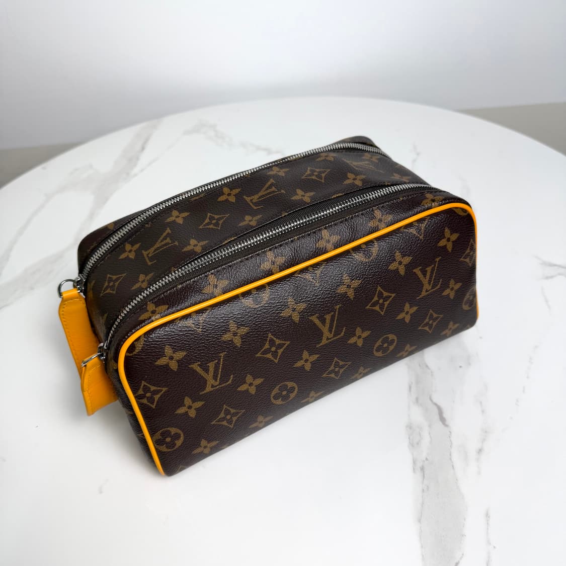 루이비통 모노그램 마카사르 돕키트 상품이미지2