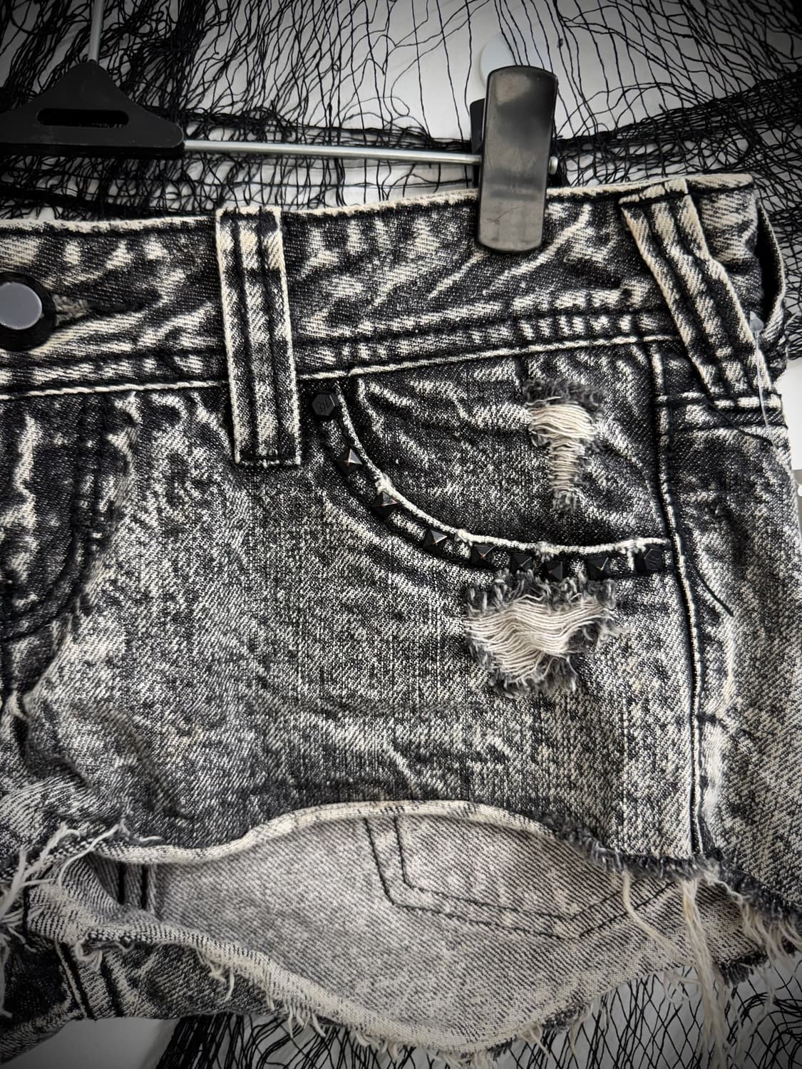 Damaged washing dark denim shorts 상품이미지2
