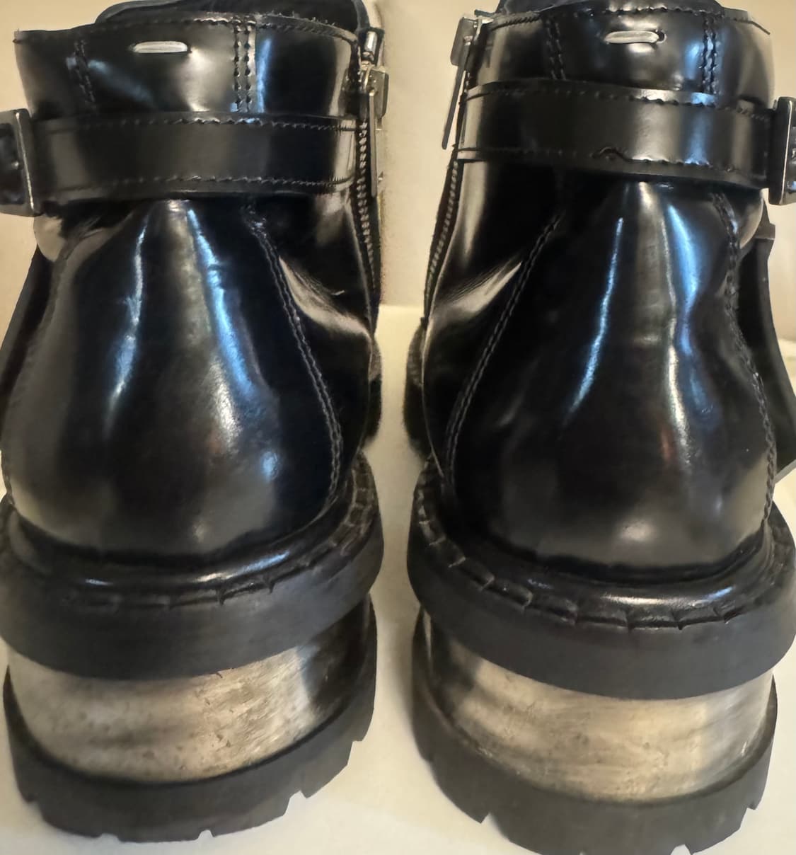 masion margiela  페이턴트 컴벳부츠 41,1/2  상품이미지6