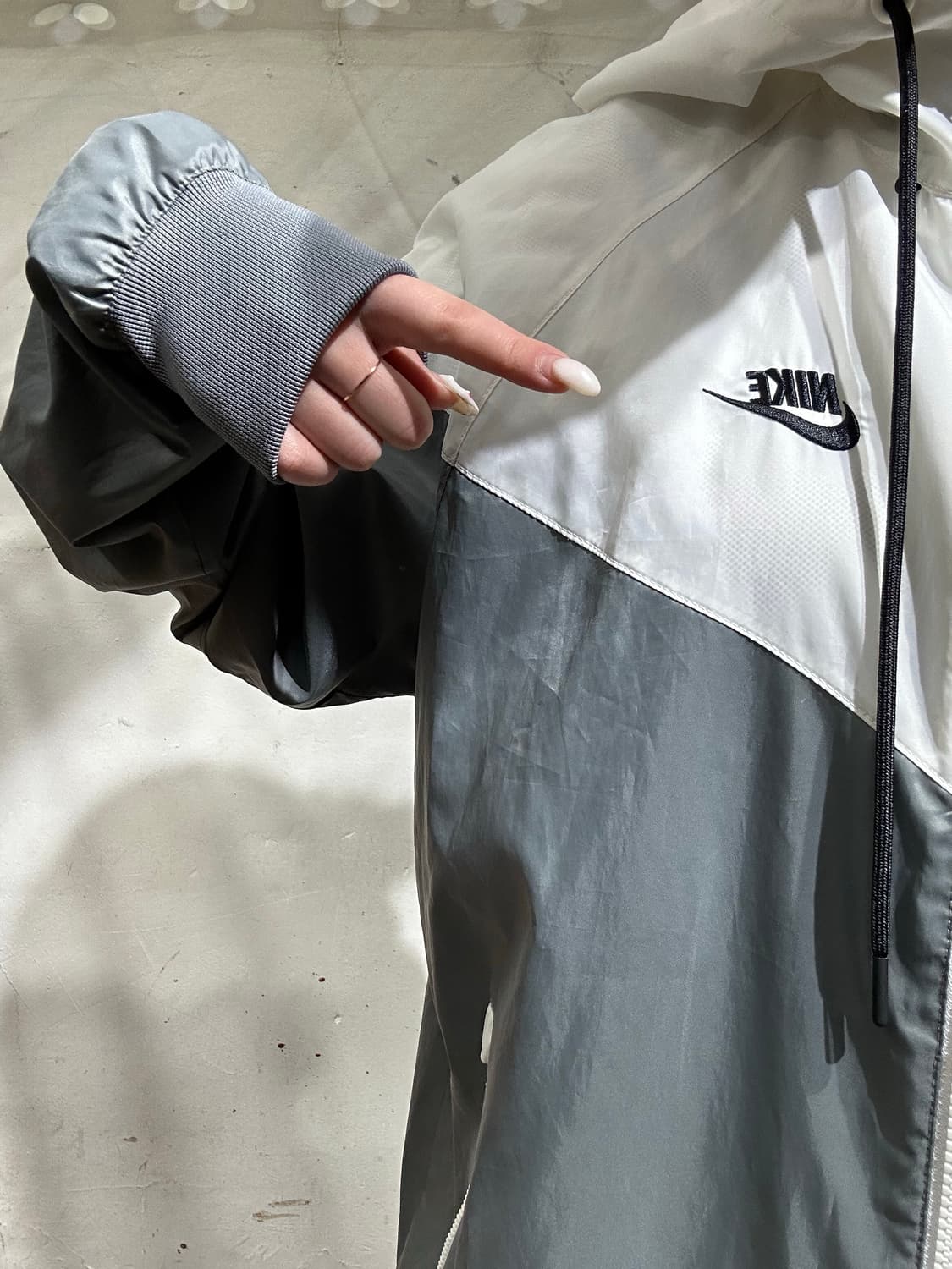 나이키 화이트 그레이 윈드러너 바람막이 트랙 자켓 S 상품이미지4