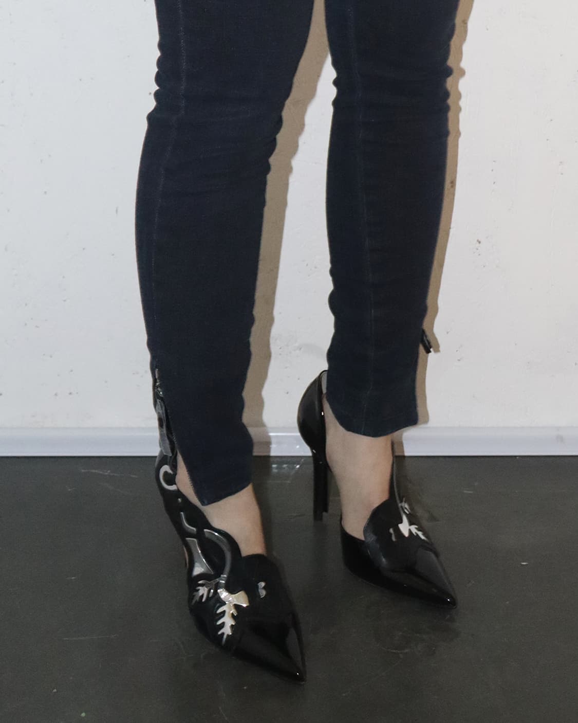 발렌시아가 by 니콜라스 제스키에르 13SS 지퍼 디테일 슬림 데님팬츠 상품이미지4