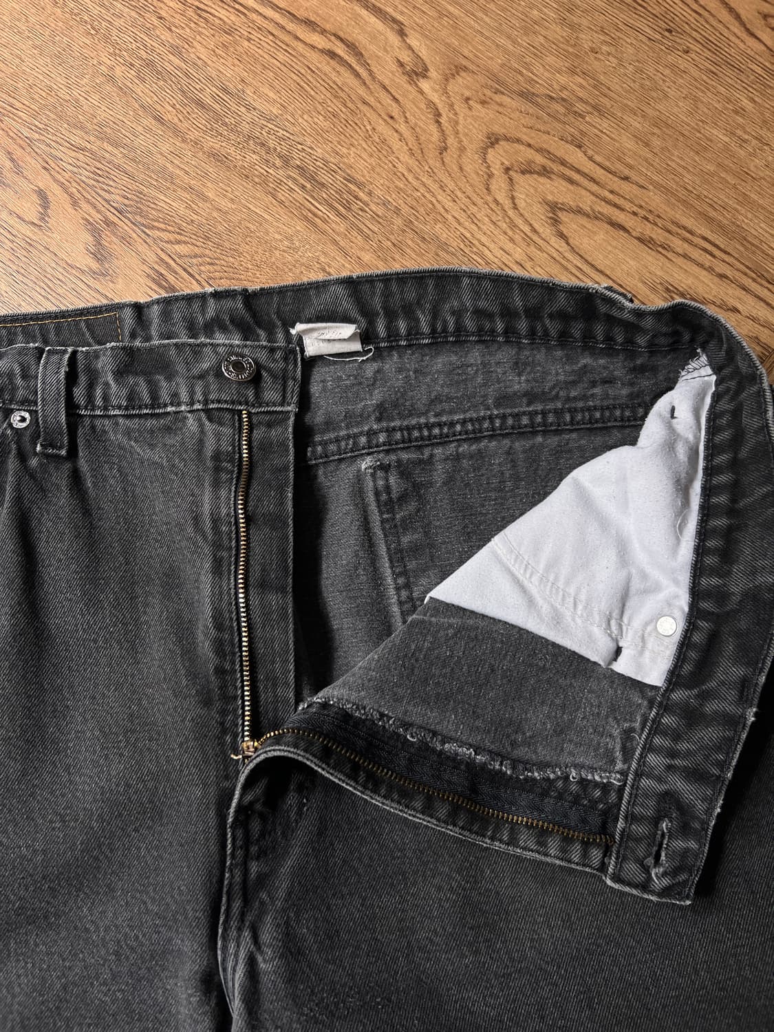 [40]90's 리바이스 USA 505 오렌지탭 빈티지워싱 흑청 데님팬츠 상품이미지5