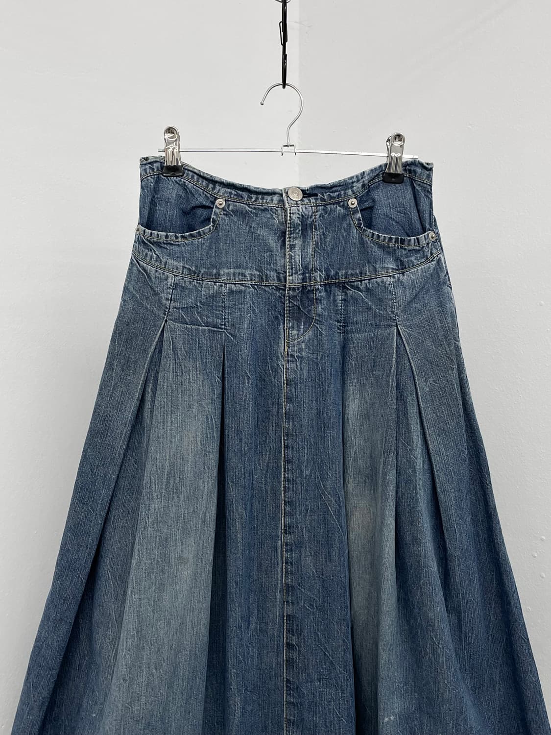 워싱 데님 핀턱 롱스커트 상품이미지5