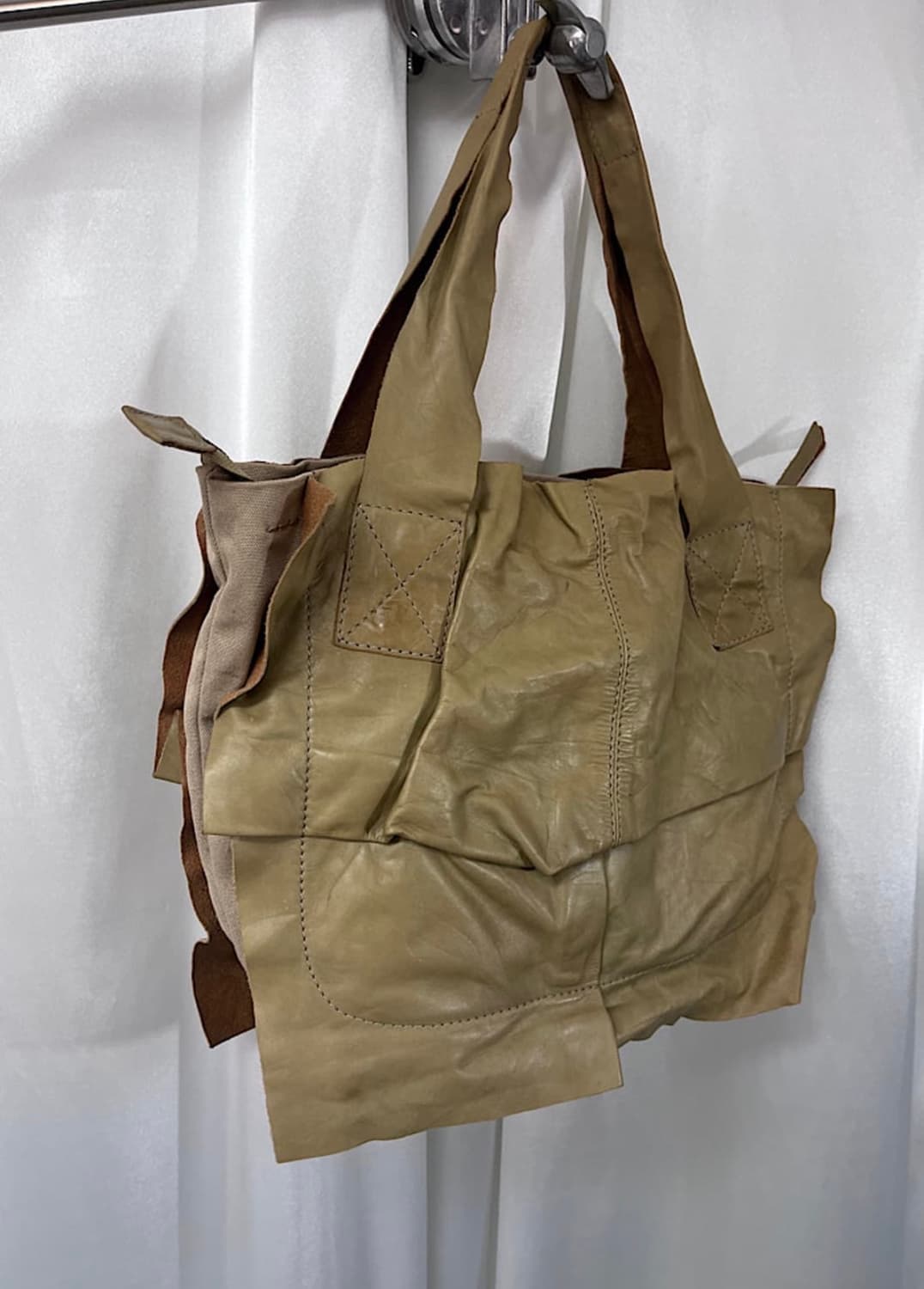 빈티지 가죽 주름 숄더백 상품이미지2