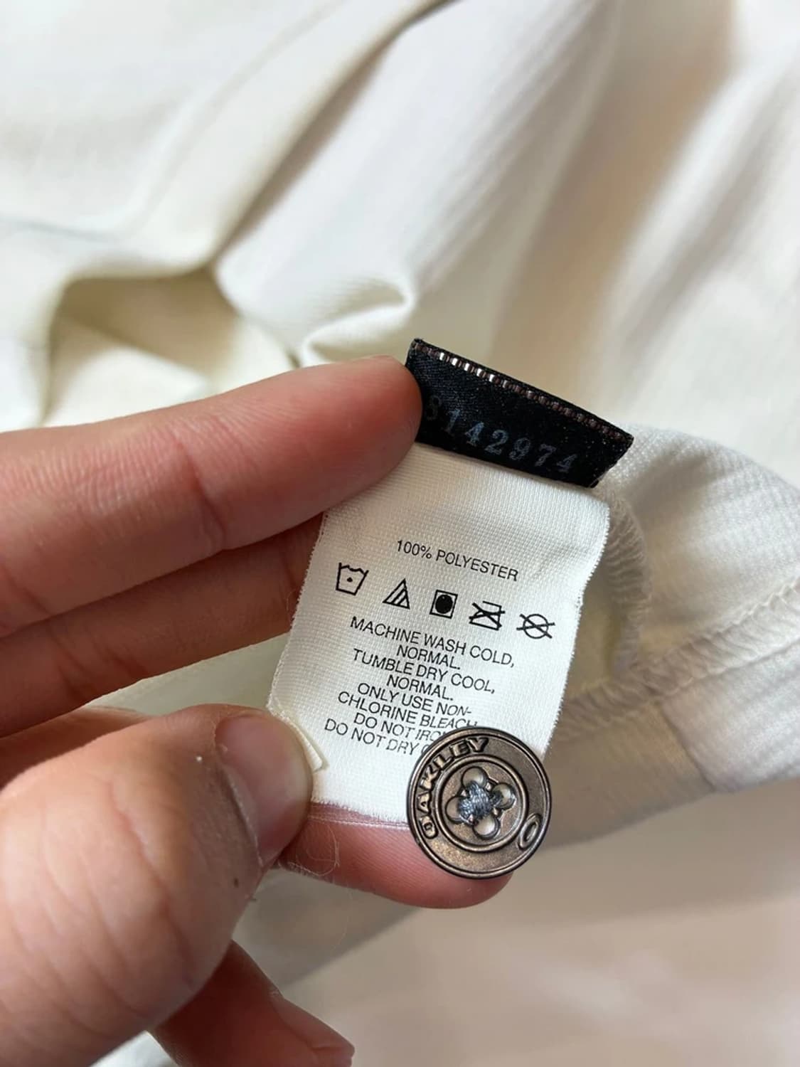 오클리 00's 소프트웨어 메탈로고 카라 티셔츠 PN8980 상품이미지10