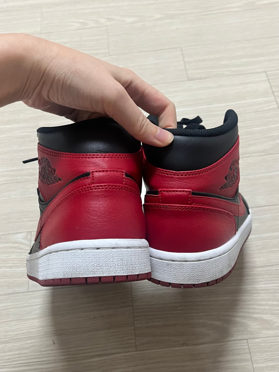 나이키 조던 1 미드 브레드 밴드 255사이즈 상품이미지4