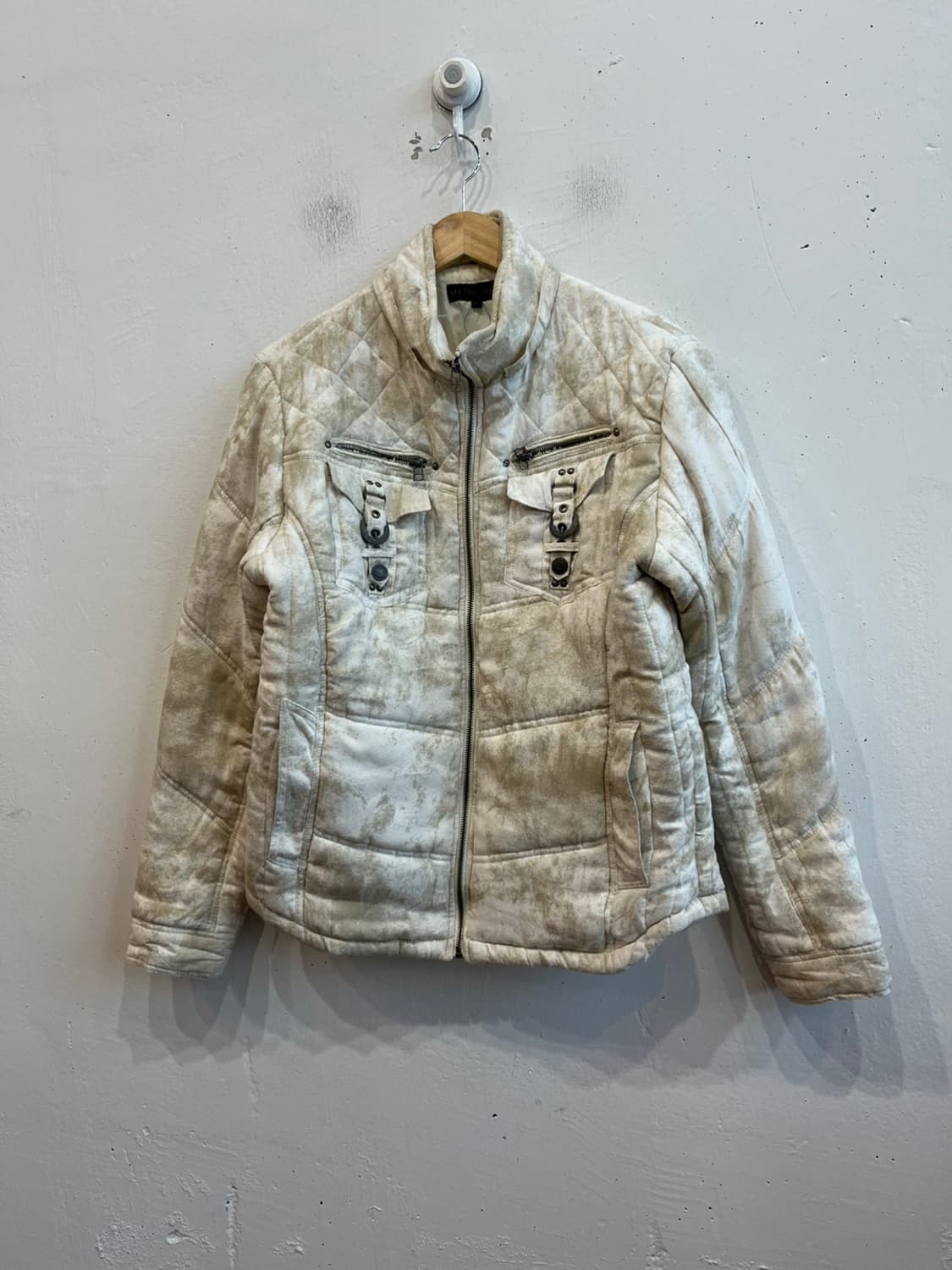 In the attic 블리치드 패디드 자켓 상품이미지1