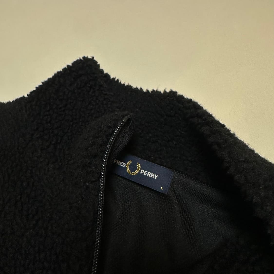 프레드페리 백로고 보그 플리스 집업자켓 상품이미지6