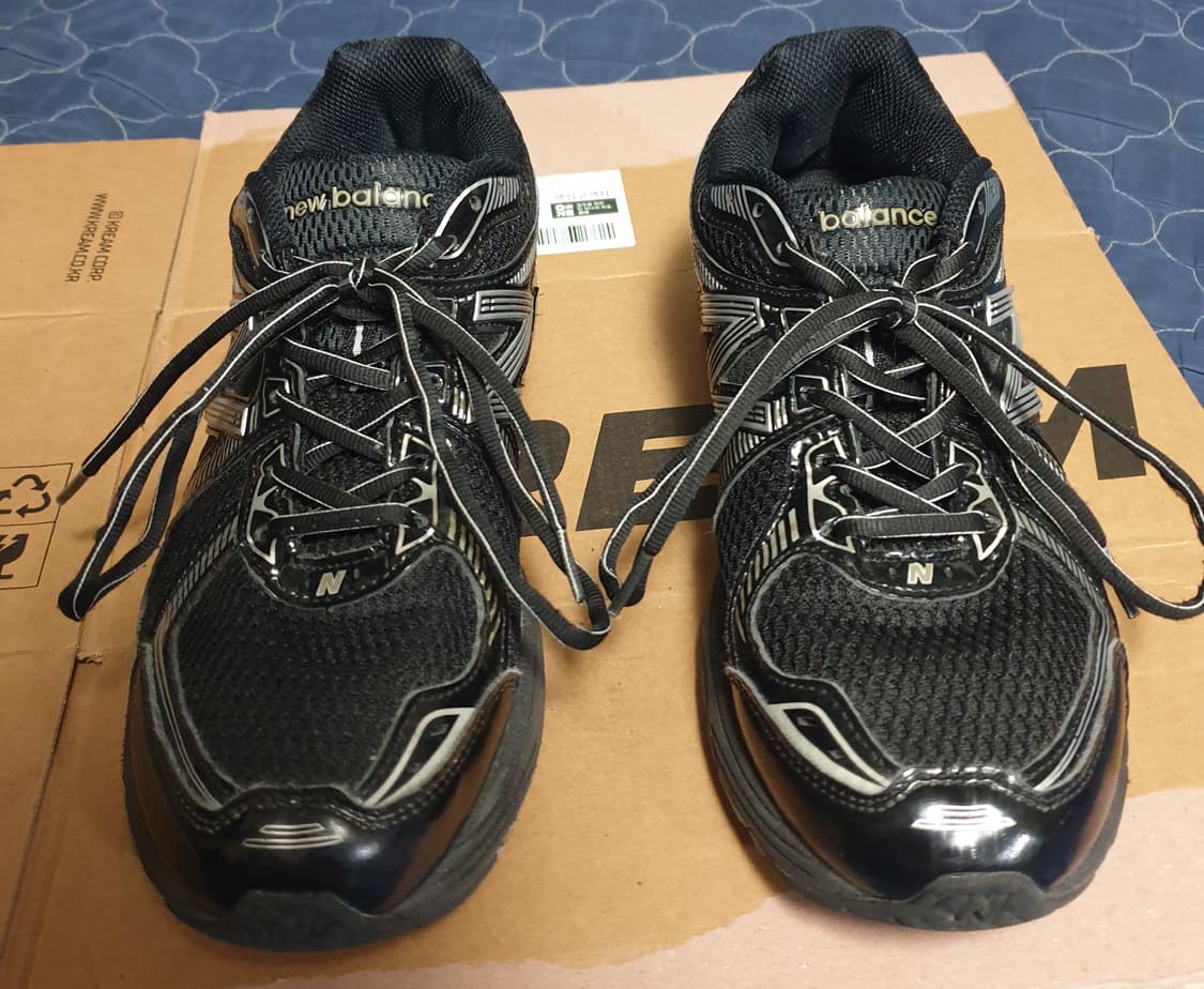 뉴발란스 860V2 블랙 그레이 스니커즈 (285) 상품이미지3