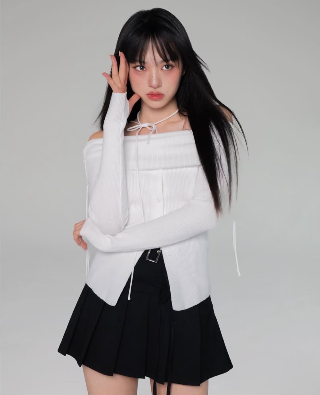 뉴얼린 오프숄더 니트 화이트  상품이미지1