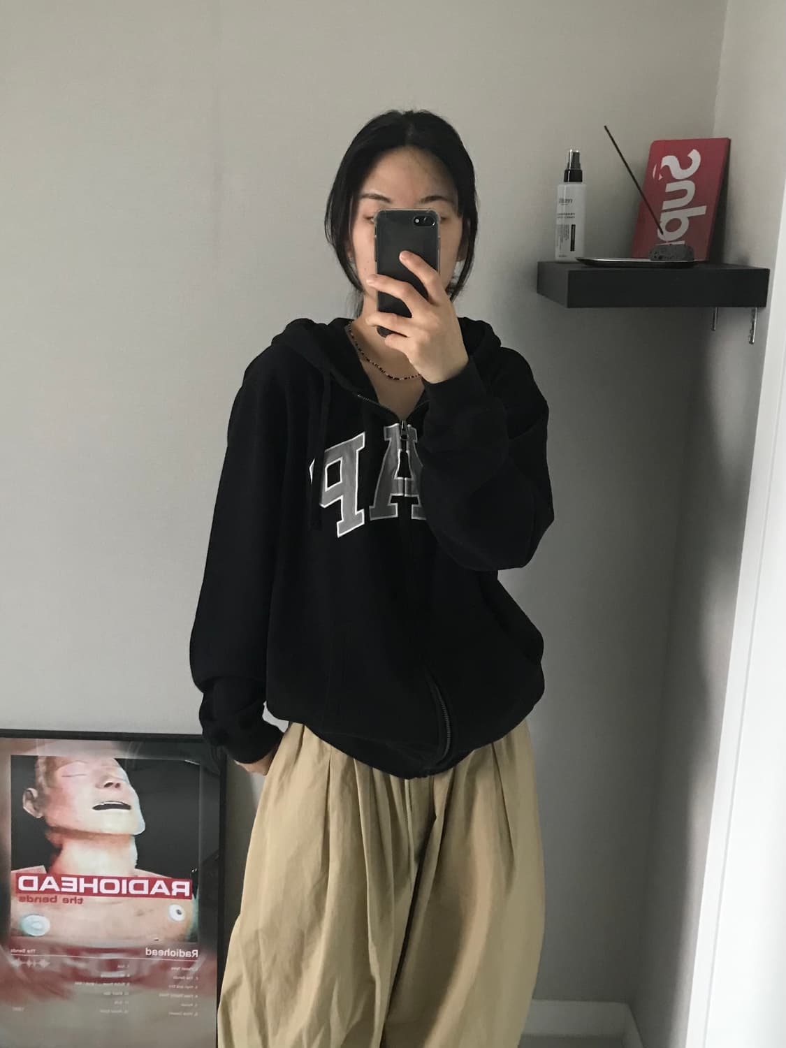 갭 중앙 빅 로고 블랙 후드집업 상품이미지2