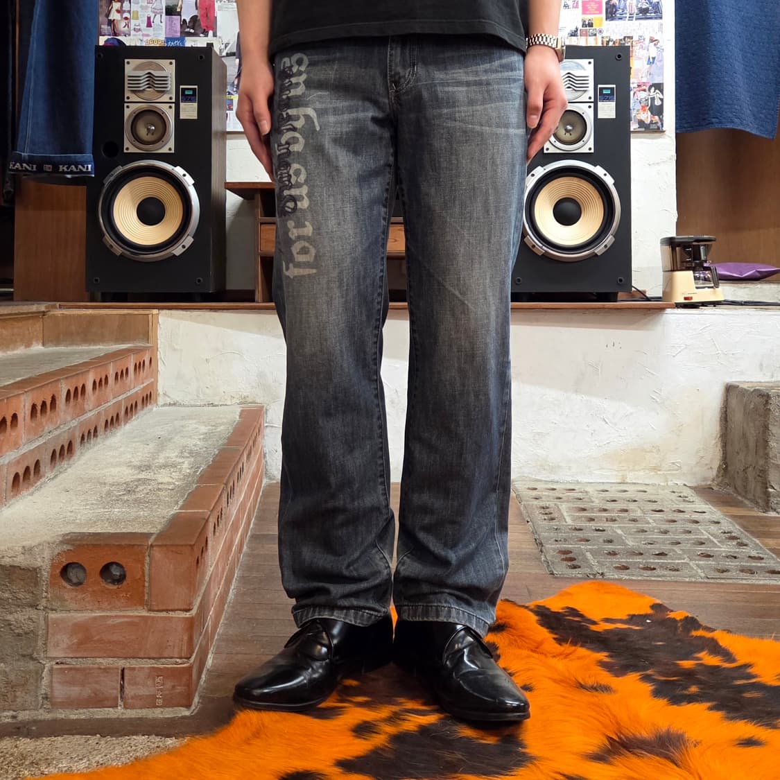 후부 레터링 자수 데님 팬츠 상품이미지2